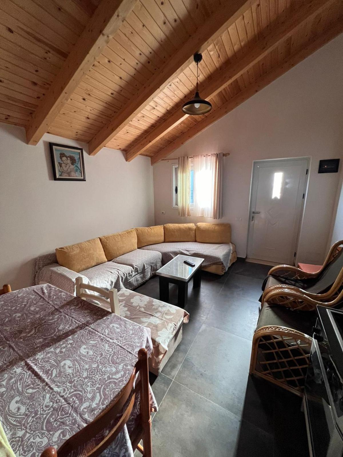 Guest Rooms Arbri Vlore Exterior photo
