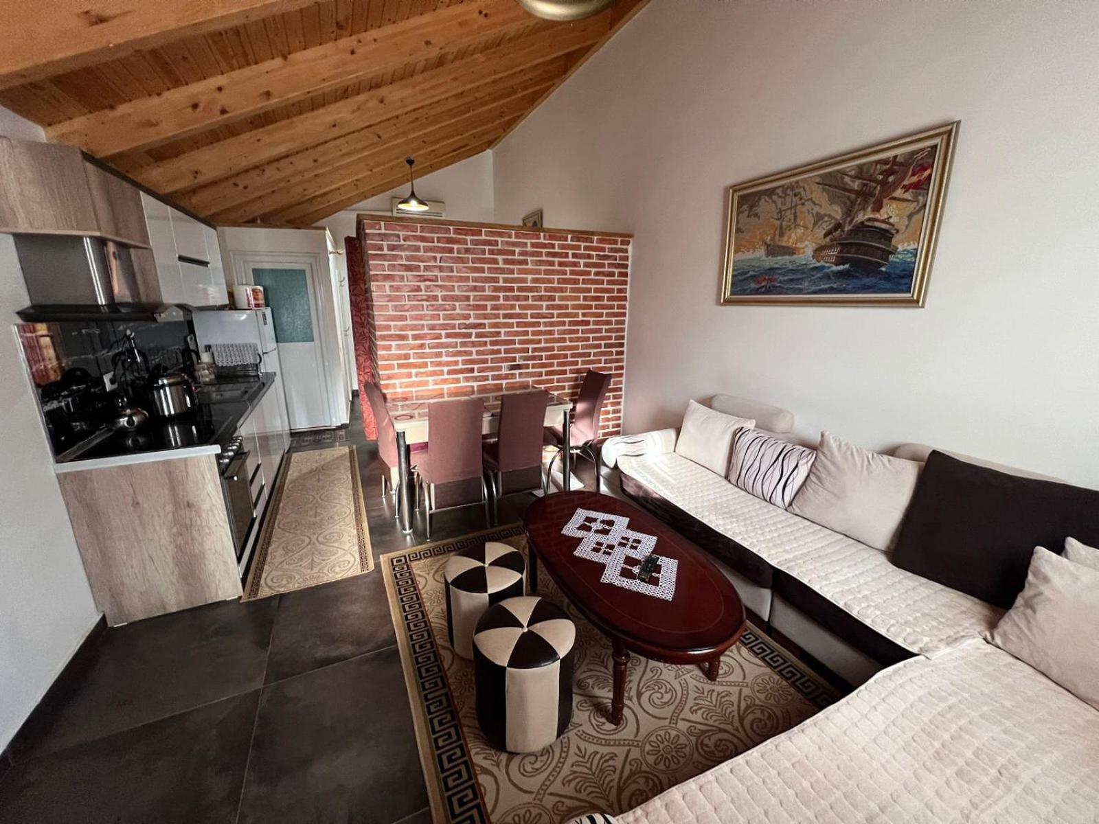 Guest Rooms Arbri Vlore Exterior photo