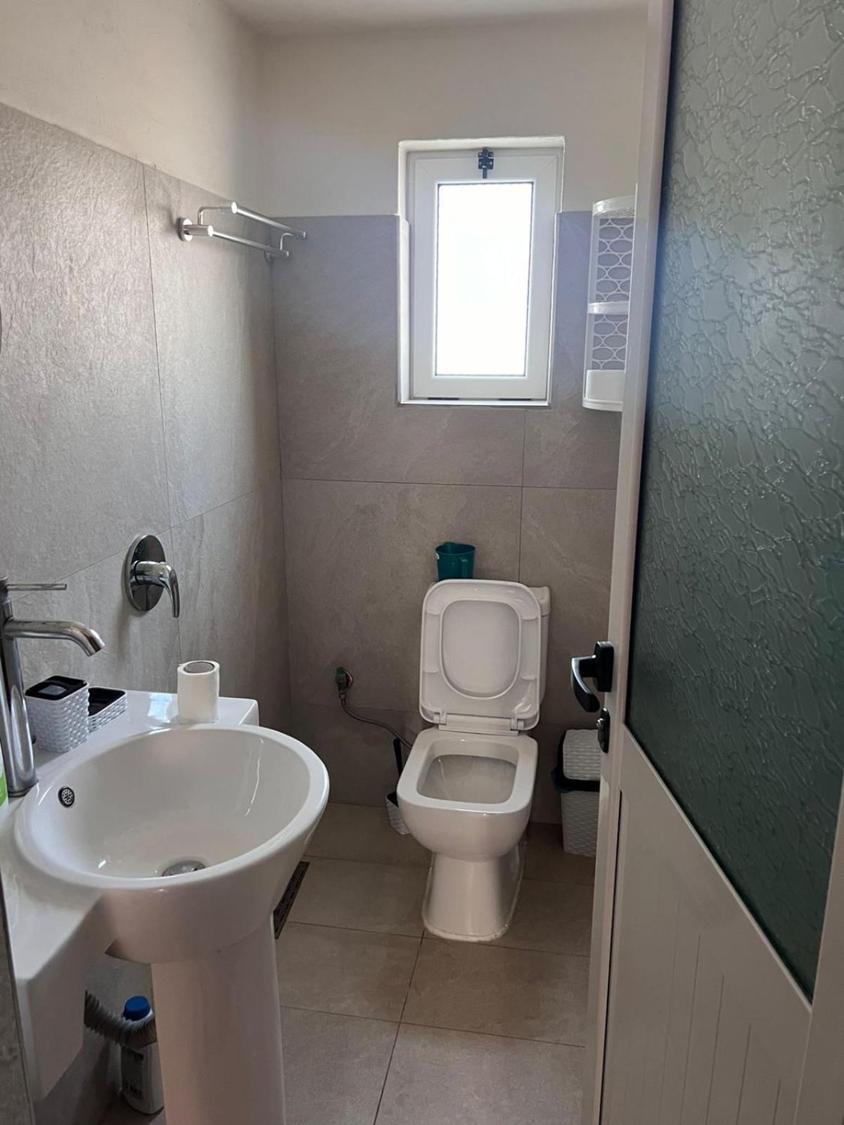 Guest Rooms Arbri Vlore Exterior photo